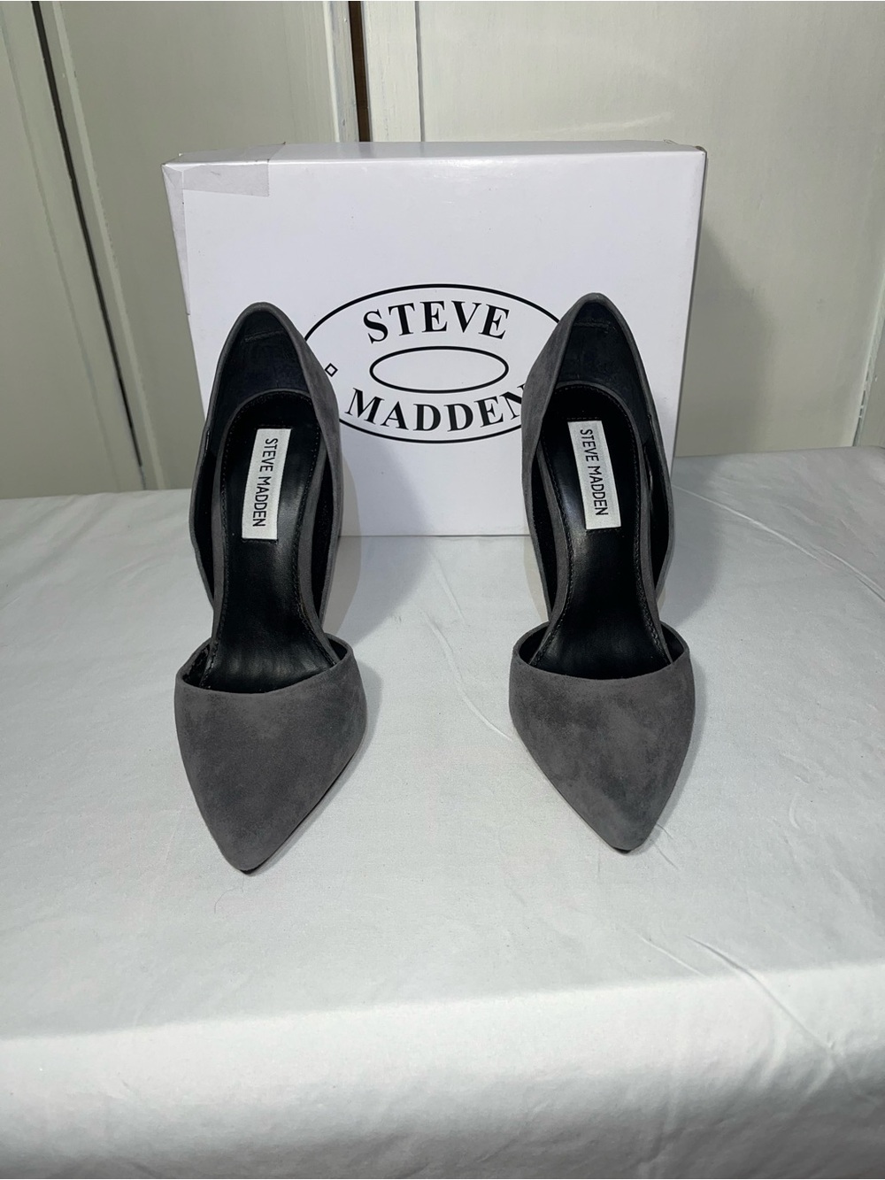 Steve Madden Women’s Size 7 Varcityy Gray Suede Pointed-Toe D'Orsay Pumps